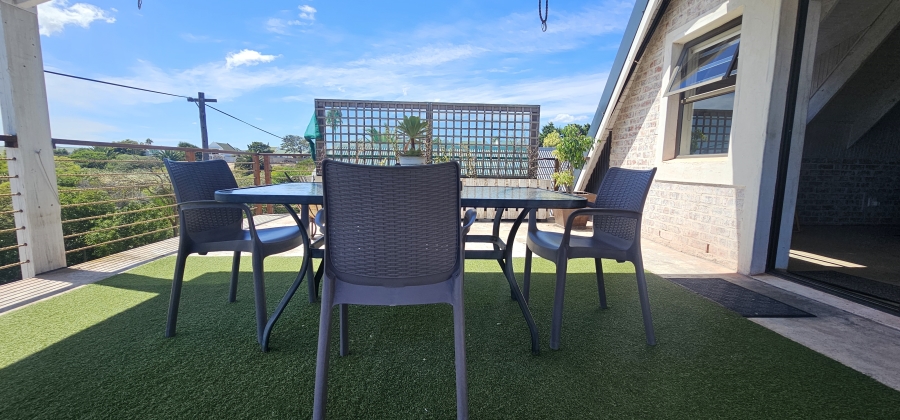 5 Bedroom Property for Sale in Middedorp Western Cape